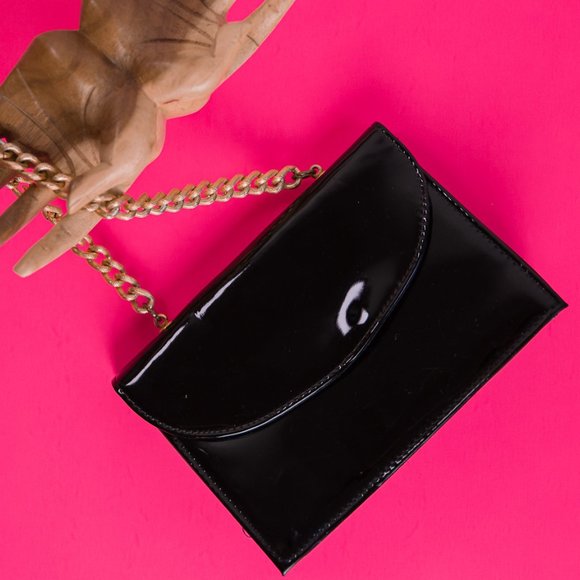 Mini 1950’s Patent Leather Handbag w/ Gold Chain - Picture 2 of 11